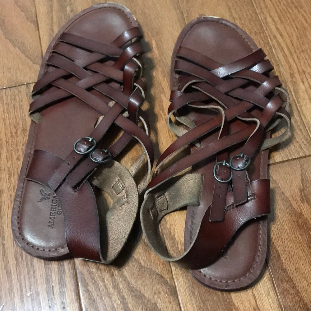 Brown American eagle strapped sandals